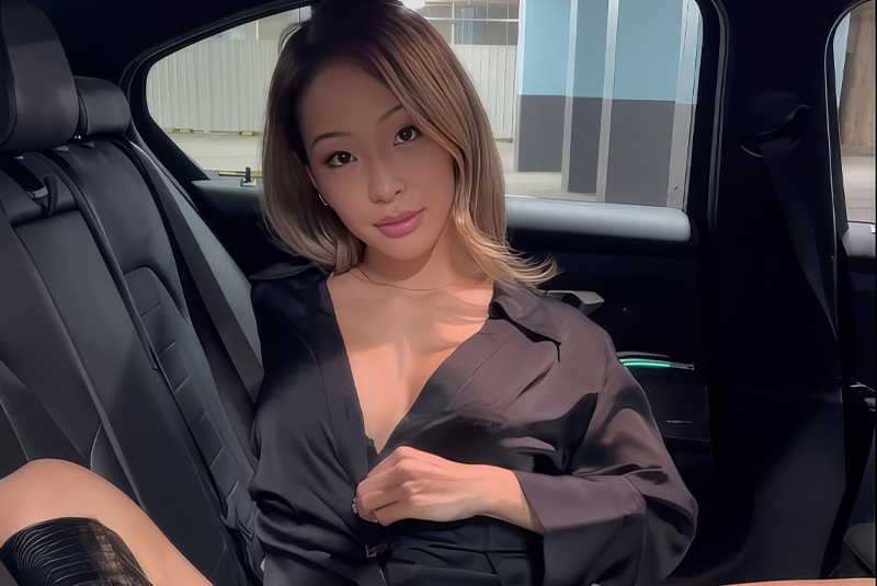 Naomi East Sex In A Car เย็ดในรถ ที่แคบไปหน่อย โยกคควยไม่ค่อยถนัดเลย